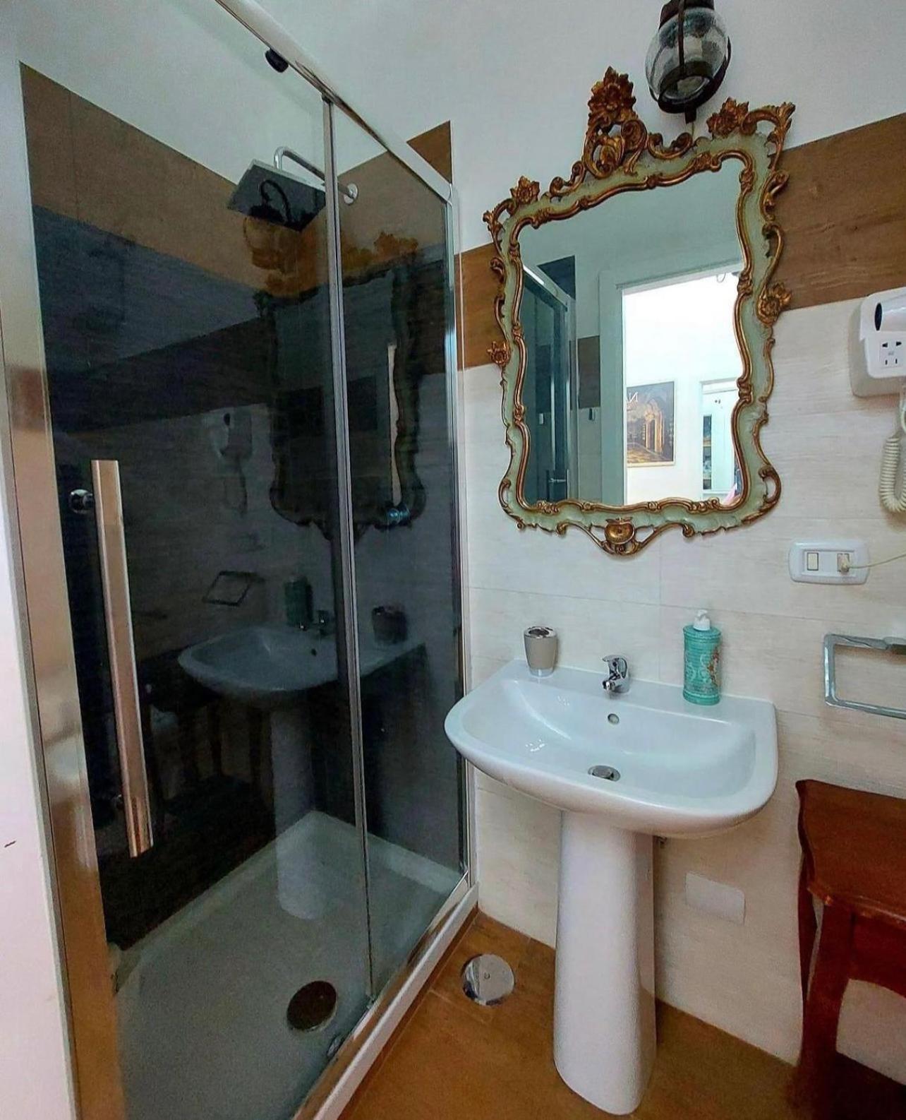 Domus Carbonari Appartement Napels Buitenkant foto