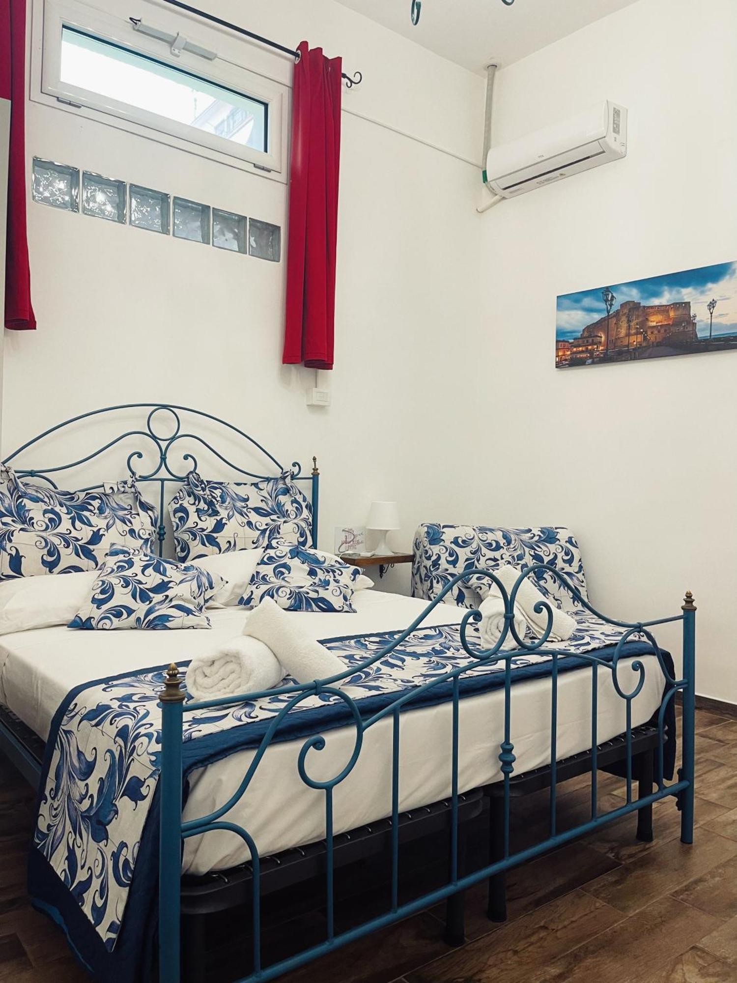 Domus Carbonari Appartement Napels Buitenkant foto